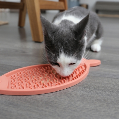 Tapis de léchage "poisson" silicone pour chat - rose 5