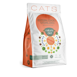 Natura Diet Salmon & Vegetables Kibble for Sterilised Cats - 3kg