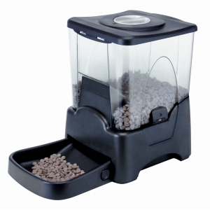 Automatic pet feeder